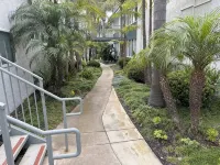 Welcoming One Bedroom Ground Floor condo with WiFi in charming Carpinteria