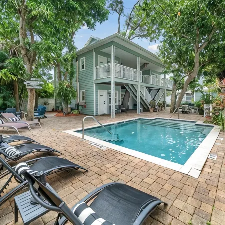 SeaGlass Inn Bed and Breakfast