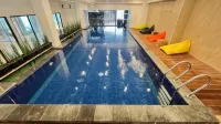 Front One Boutique Adria Boyolali - Pools