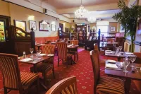 Royal Hotel - พร้อมอาหารเช้า