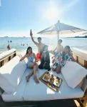 Exclusive Bungalow Near Swiming Pool At Kohchang Resort - Villas