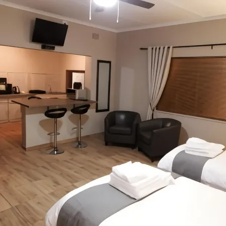 85 Ehmke Guesthouse