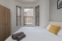Townhouse @ 27 Electricity St Crewe - Pensions