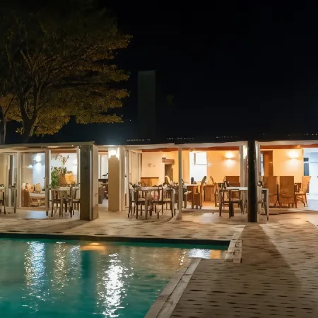 Oyster Bay Lodge