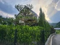 Sarah's Small Garden - Boutique