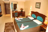 New Farah Hotel - ติดทะเล