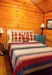 Modern Private Cabin, Fishing, Shooting Range, Fire Pit, 4WD Trails & Canoeing - 3つ星
