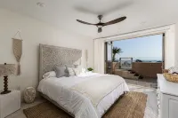Stylish Ocean front Condo- Beautiful ocean and sunset views - Boutique