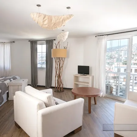 Casa Galos Hotel & Lofts