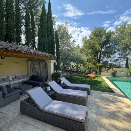 Exceptional Villa in Provence's Luberon Region with a Pool and Breathtaking Views