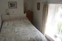Compact traditional cottage - Coastal Village of Treen - 2-Star