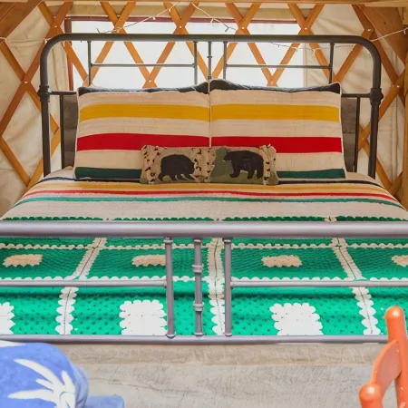 Yurt Next to Clarks Fork of the Yellowstone River, 30 Minutes from Yellowstone