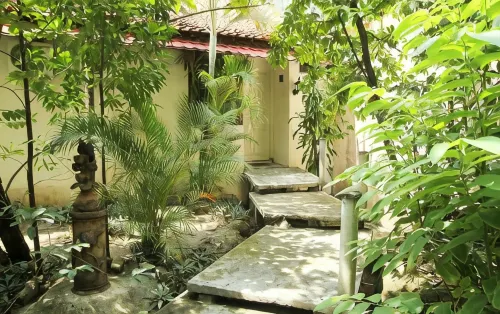 Griya Surya Hostel - parking