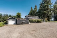 Secluded in the Heart of Sequim - Family