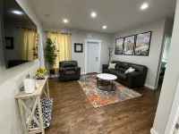 Cozy 3Br Littleton Home: 2Kings + Queen Beds /Pet Friendly/Walkable! - Homestays