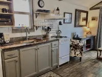 “WYNOT BUNKHOUSE”, Western class in a quaint backyard retreat - 3 Sao