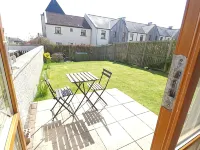 2 bedroom garden apartment, Crail, Roseford Apartment with private parking Hotels in Crail