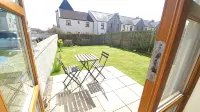 2 bedroom garden apartment, Crail, Roseford Apartment with private parking