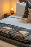 Aspen Adventure House - Luxury Suite - 2 minutes from Revelstoke Mountain Resort - 4-Star