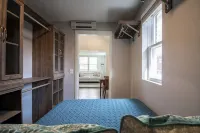 The Tiny House - Omaha's # 1 unique experience - 방갈로