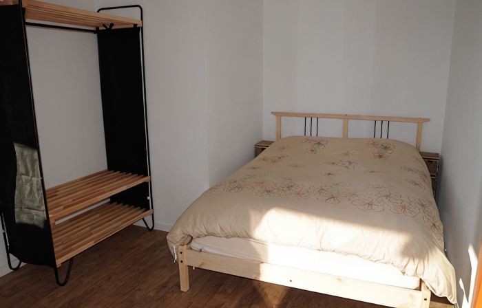 2 Bed Apartment with Great Views Backing onto the Diable Ski Lift