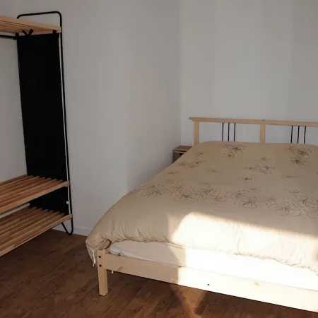 2 Bed Apartment with Great Views Backing onto the Diable Ski Lift