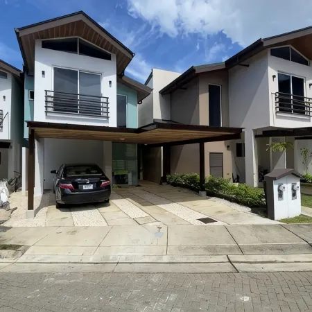 Modern Pura Vida Luxury - One finest homes, private pool. Upscale gated safe
