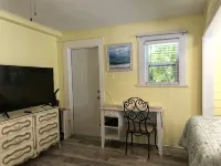 COZY BEACH HOUSE 1 BEDROOM - Condos
