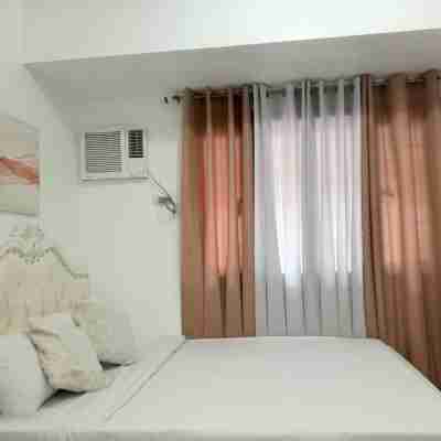Grand Riviera neas Slec Rooms