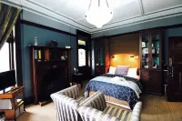 The Manse - موقف سيارات