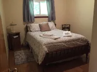 Close to town, the college and a beautiful serene surrounding - Homestays