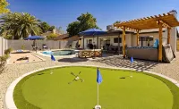 Relaxing Family Haven, Pool, Hot Tub, Games - Private Pools