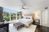 Tampa's #1 Rated Private 1 Acre Luxury Estate- Stunning Pool Spa-Best Location! - Private Pools
