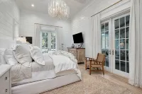 5⭐️ home w/CARR HOUSE!PVT POOL!DUNE BUGGY!6 Seater GOLF CART!5 min walk 2 beach! - 5-Star