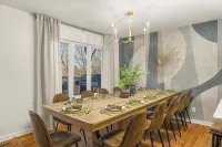 Stylish 6BR in Massanutten w/ Hot Tub, Sauna - バルコニー