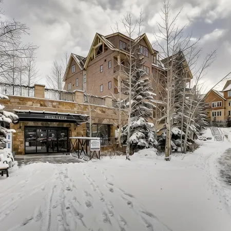 Summer Spectacular_Beautiful Mtn Views__Luxury_Main St Station_Pk9_Hot Tubs+Pool
