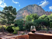 New 4 Bedroom - Superbly Sedona - ジャグジー