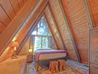 Pet Friendly, 10 Guests, Walking Distance to Payette Lake/Downtown, Hot Tub! - Balcony