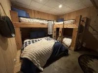 Adorable Cabin at Trout-Stocked Paddy Run Surrounded by GWNF and Hiking Trails - Wifi