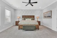 Luxury Massive Townhome, Pool, Elevator, Amenities - 4つ星