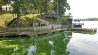 Peaceful Lake House Cabin 2, Kayaks Provided Free, Direct Water Access! - Homestays