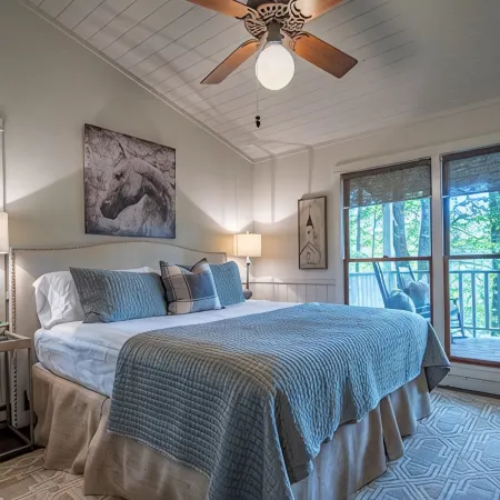 Perfect Upscale 2/2 Indoor/Outdoor Living 4100 elv. 0.8 mi to Main St. New HVAC