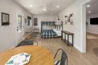 Cozy Guest House In The Chugach Mountains - balcón