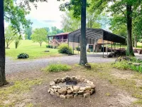 "River House" Log Cabin Nestled near the Red River - 무료 와이파이