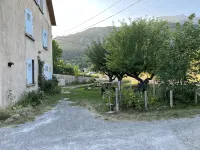 Apartment like a house 4 p 95 m2,3 bedrooms mountain view - outside access - 2 étoiles