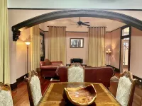 Historic Mansion, Five Miles from French Quarter - 3-Star