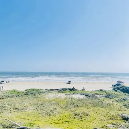 New Build! Beach Front Luxury House w/Ocean Views & Breeze