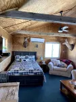 Big  Medicine  Ranch - Rustic Sunrise Cabin - Catskills - 3-Star