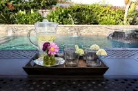 Sweet 4 Bedroom, 3 Bath Plus Loft Bedroom, Pool Home - Homestays
