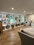Breathtaking Waterfront Retreat, Private Docks, 12 Guests, King Bed. - 4-Star
